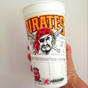 Vintage 2000 Pittsburgh Pirates Three Rivers Stadium 1970 2000 Plastic Cup